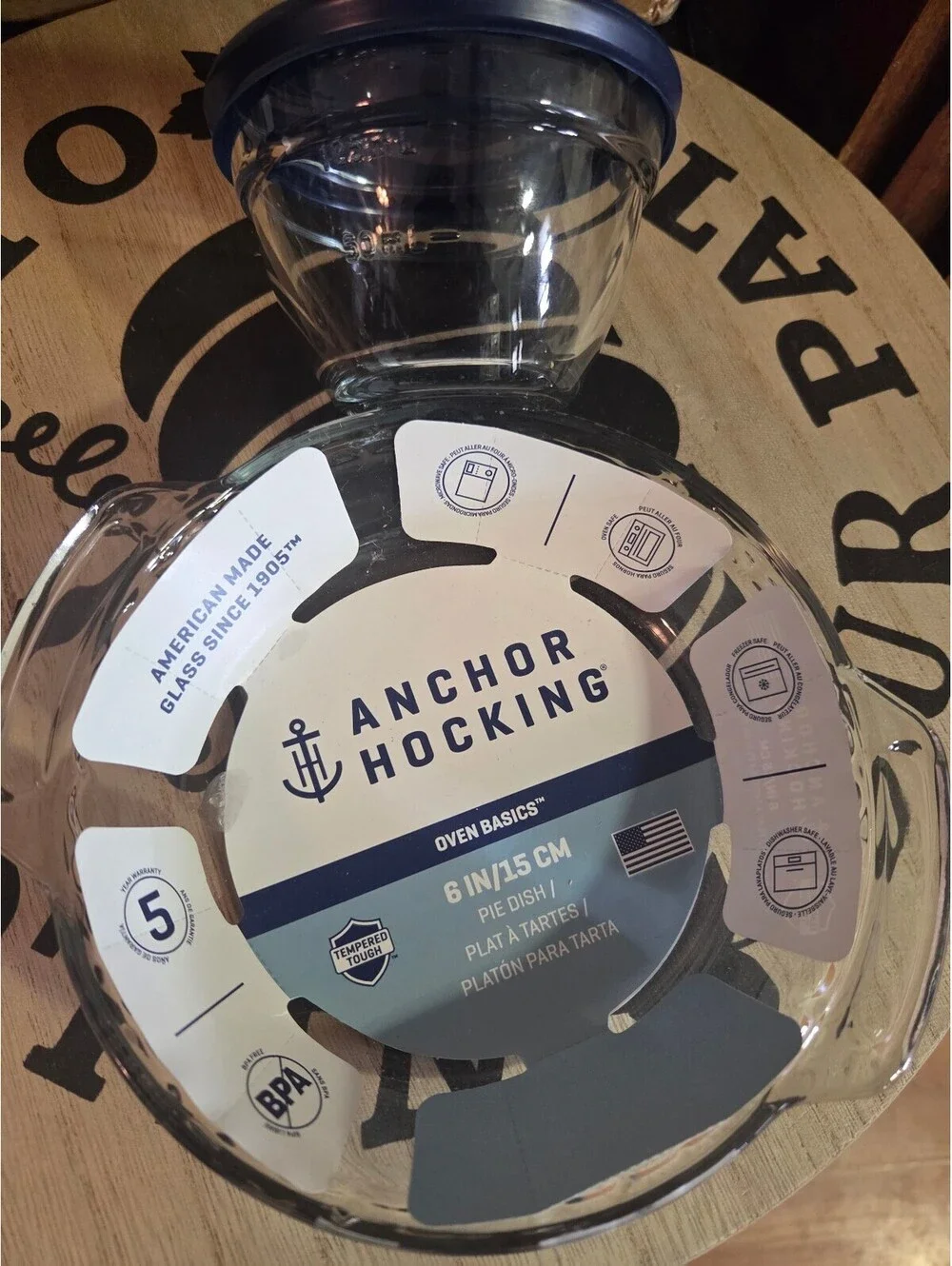 Anchor Hocking 6in pie dish with small measuring bowl
